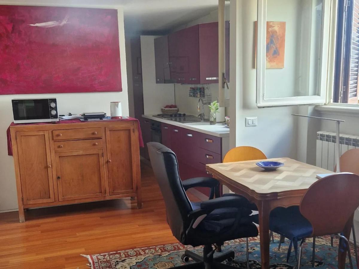 Casa Di Libri - Delizioso Appartamento A 10 Min Da Trastevere Rome Buitenkant foto